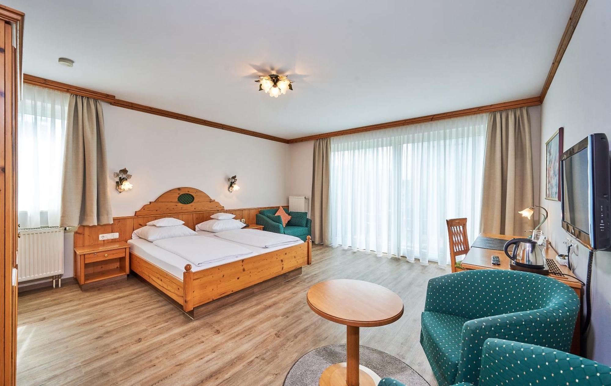 Hotel Am See Neutraubling Rum bild